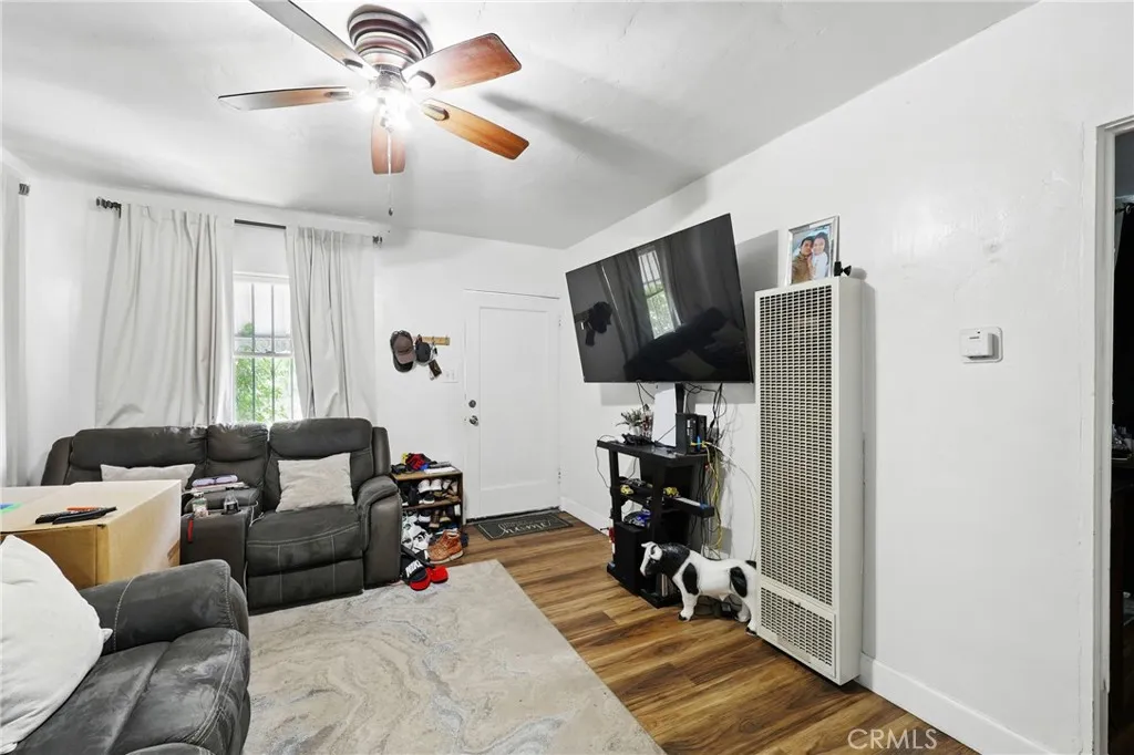 500 64th, Los Angeles, California 90003 home-pic-21